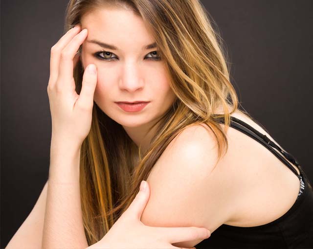 Laura  – March 2019 – Model of the Month